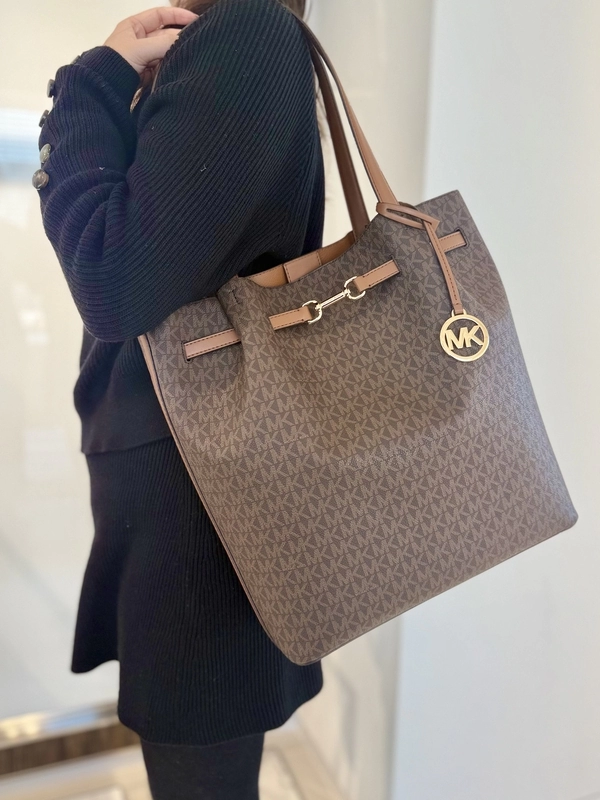 新作・即日発送★Michael Kors★CARSON サッチェルトートバッグ 公式アウトレット】CARSON センタージップ サッチェル スモール