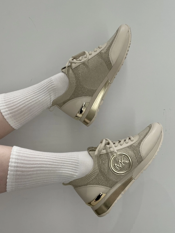 【MICHAEL KORS】Jenkins メタリック ニット スニーカー JENKINS メタリック ストレッチ ニット スニーカーの