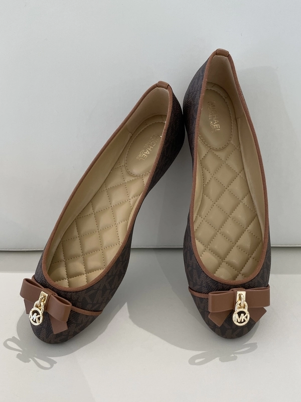 MICHAEL KORS バレエシューズ 超美品 試し履きのみ 26cm MICHAEL KORS バレエシューズ 超美品 試し履きのみ 26cm - メルカリ