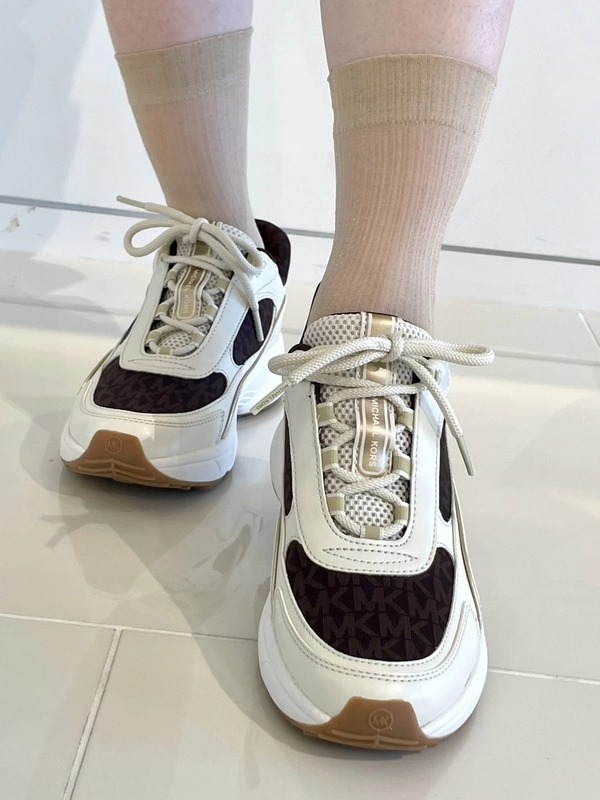 KATRINA スニーカーのスタイリング | スナップ詳細