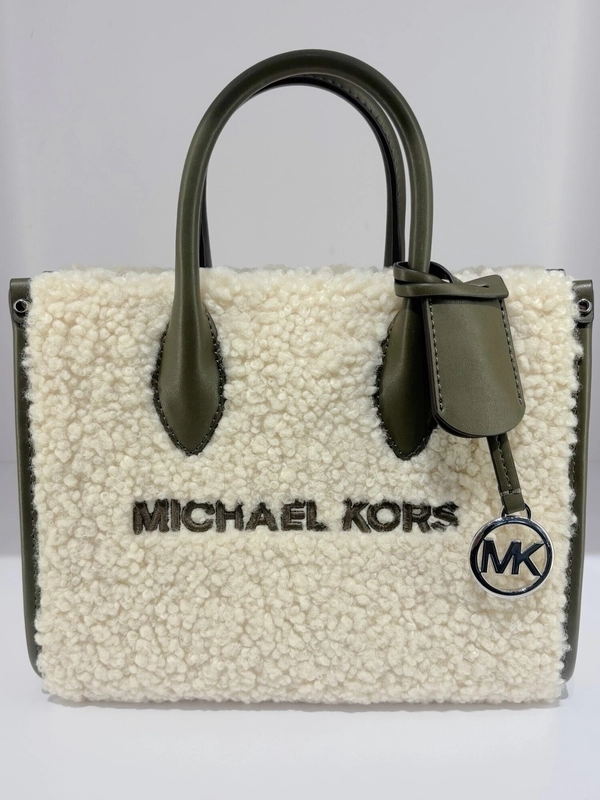 横浜ベイサイド店 スタッフレビューのスタイリング | スナップ詳細