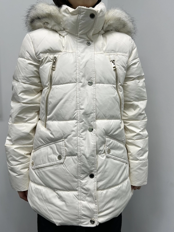 フォーファートリム キルティング パファー ジャケットのスタイリング