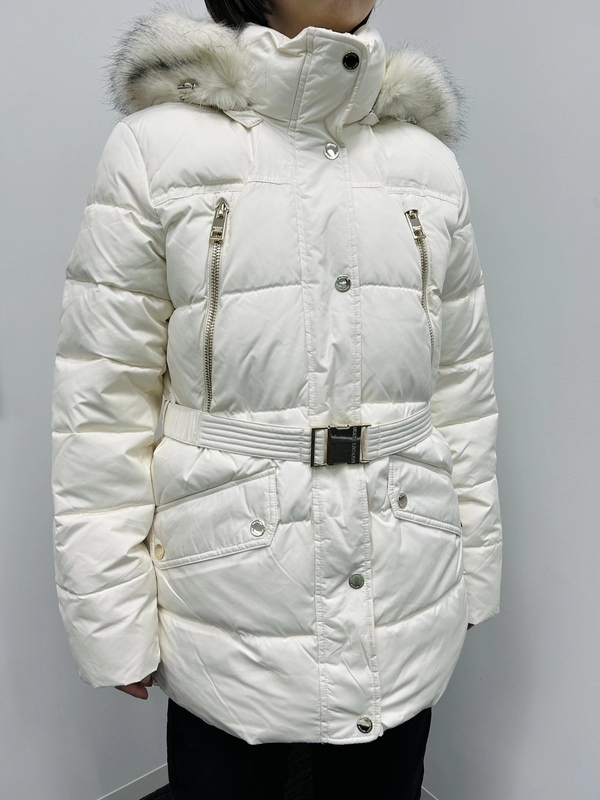 フォーファートリム キルティング パファー ジャケットのスタイリング