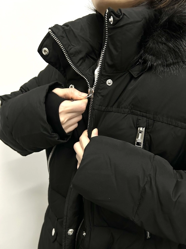 フォーファートリム キルティング パファー ジャケットのスタイリング