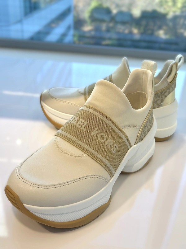 23.5 スニーカー スリッポン OLYMPIA KORS 極美品✨MICHEL 公式アウトレット】OLYMPIA スリッポン スキューバ メタリック 靴