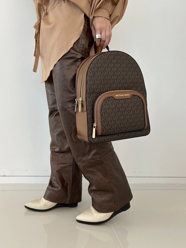 JAYCEE ジップポケット バックパックのスタイリング | スナップ詳細